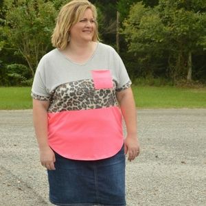 Black and white striped animal print pocket tee
